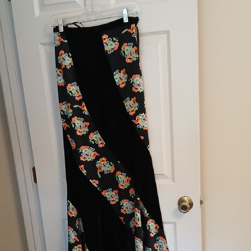 Floral Black Skirt